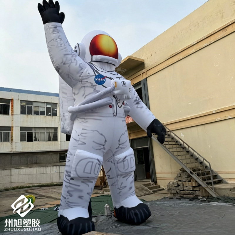 Inflatable astronaut, space sc – Science Exhibition Models Bewertung und Preis